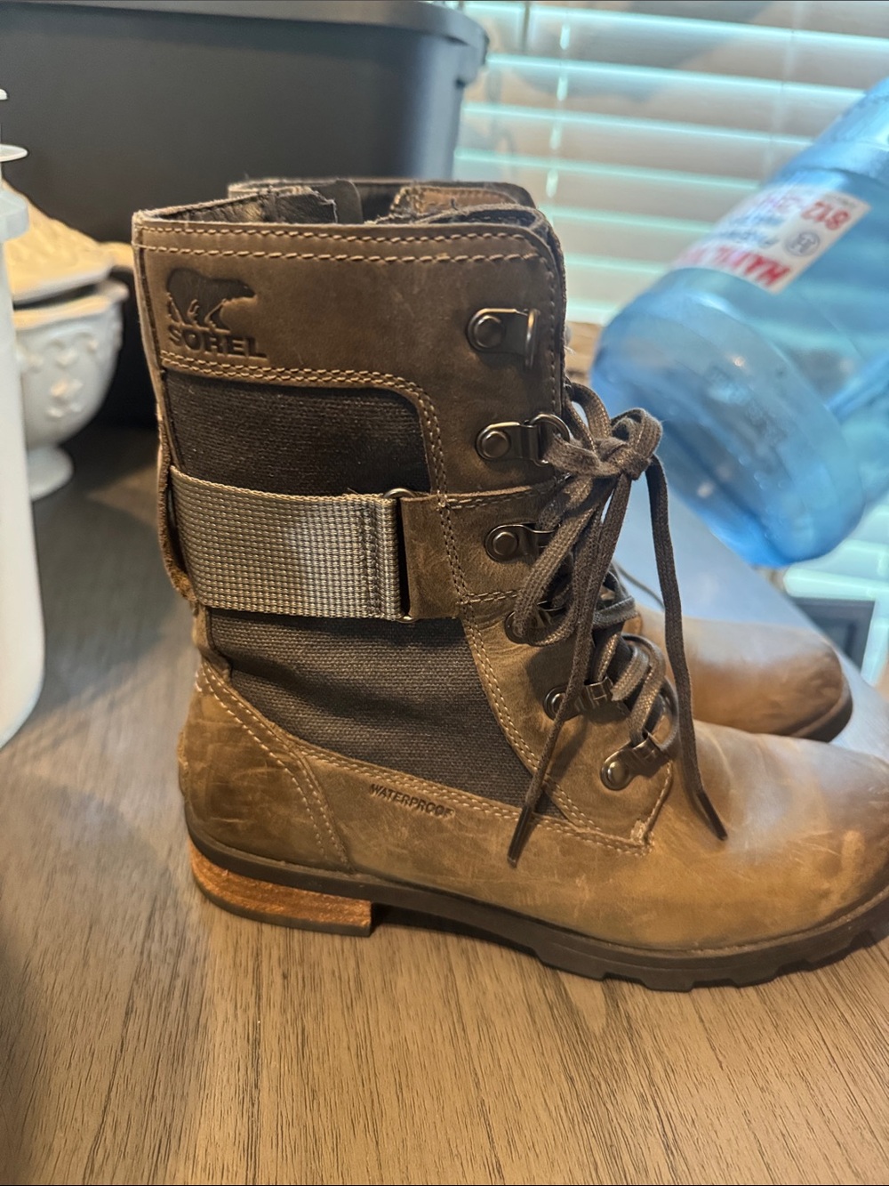 Sorel Brown Lace-Up Waterproof Leather Combat Boots 6.5
